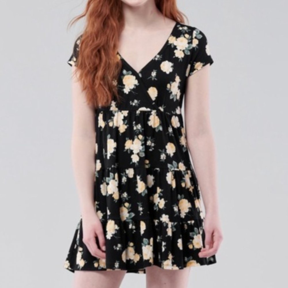 Hollister Tiered Soft Knit Mini Dress - Black Floral - XS